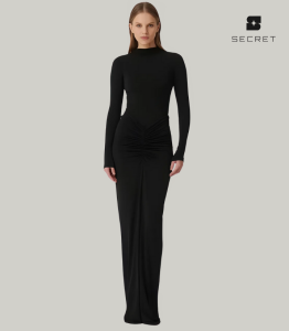 Women's elegant long-sleeve bodycon maxi dress in worsted fabric – perfect for evening wear and formal events